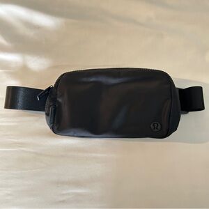 lululemon Everywhere Belt Bag with Long Strap 1L
